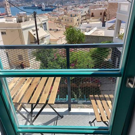 Ermoupolis Hidden Gems Apartment Luaran gambar