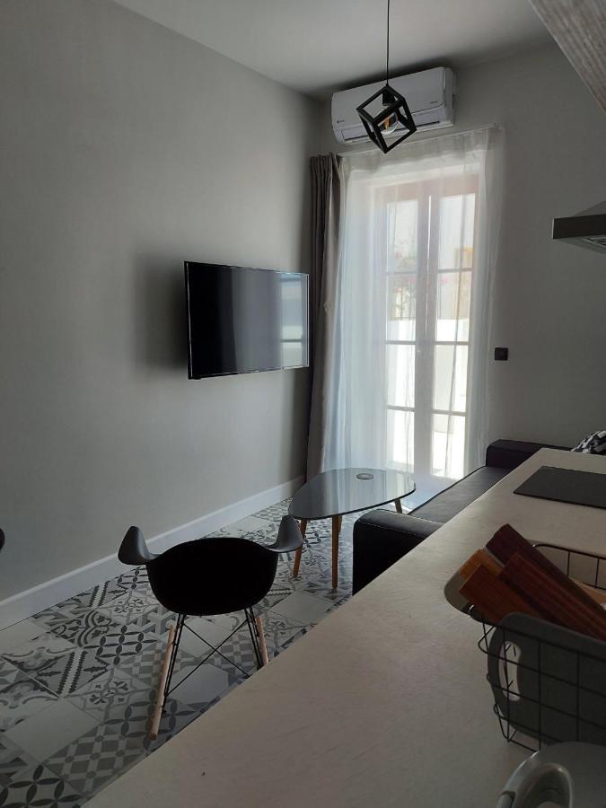 Ermoupolis Hidden Gems Apartment Luaran gambar