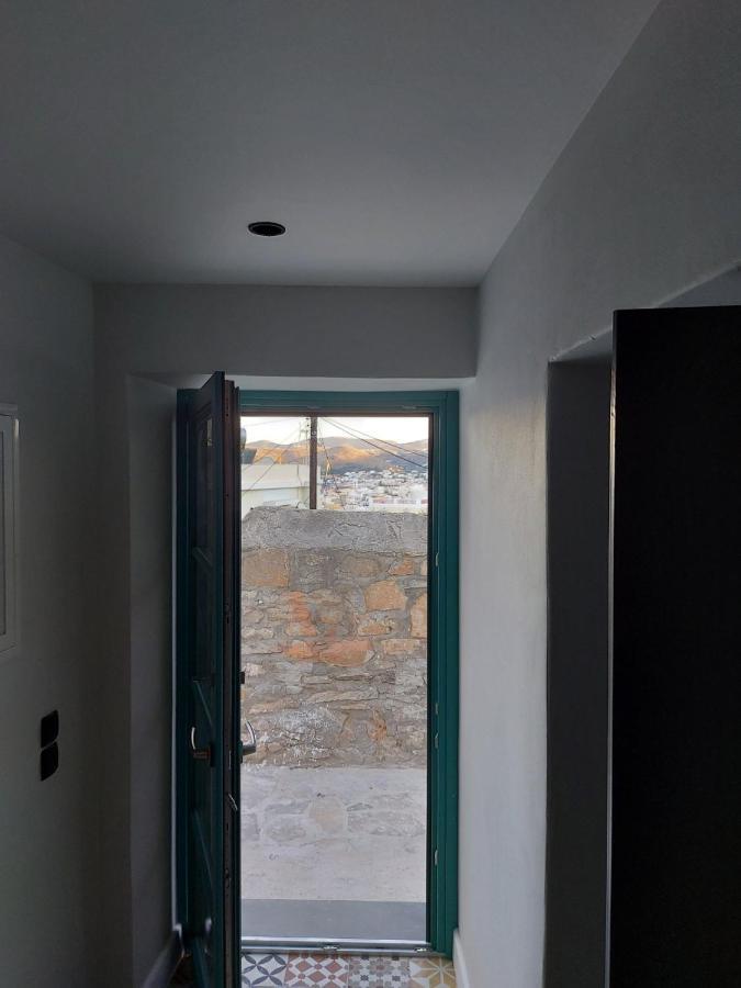 Ermoupolis Hidden Gems Apartment Luaran gambar