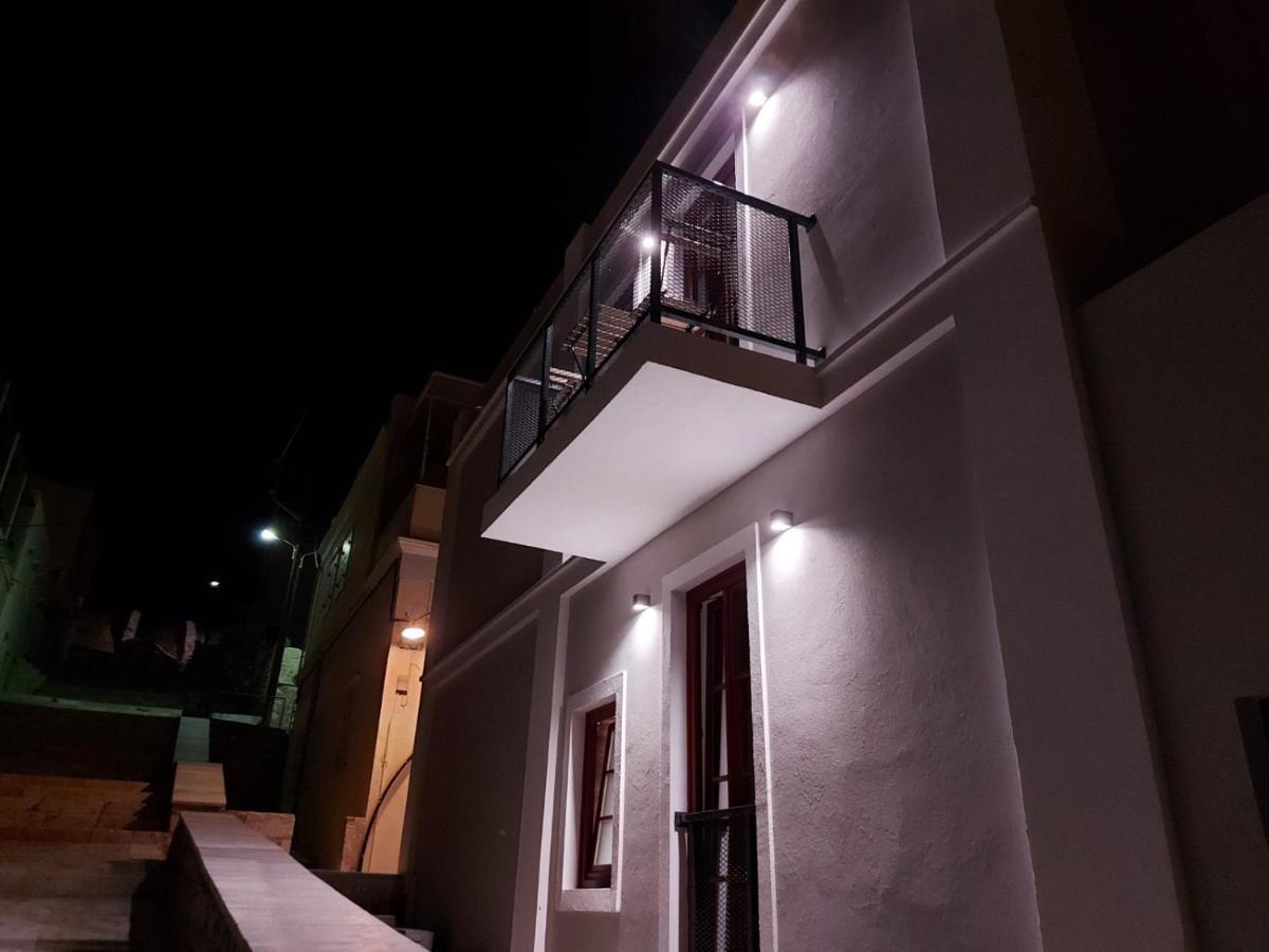 Ermoupolis Hidden Gems Apartment Luaran gambar