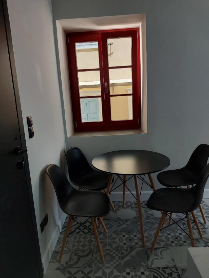 Ermoupolis Hidden Gems Apartment Luaran gambar